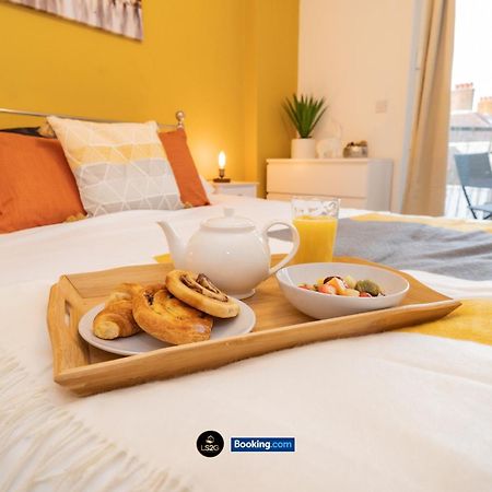 Spacious 2 Bedroom Apt By Ls2G Short Lets & Serviced Accommodation Greater London With Free Wifi Exterior foto