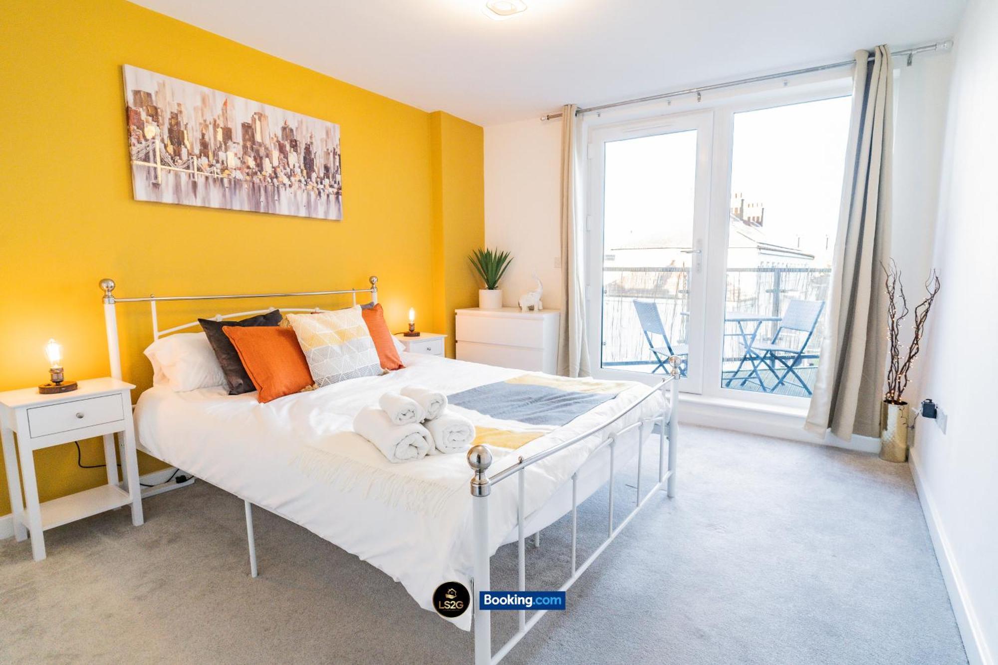 Spacious 2 Bedroom Apt By Ls2G Short Lets & Serviced Accommodation Greater London With Free Wifi Exterior foto
