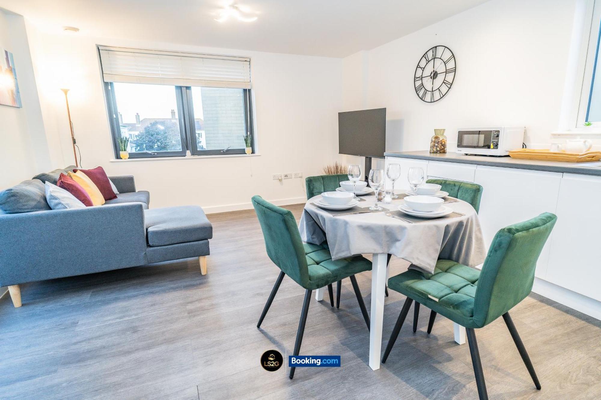 Spacious 2 Bedroom Apt By Ls2G Short Lets & Serviced Accommodation Greater London With Free Wifi Exterior foto